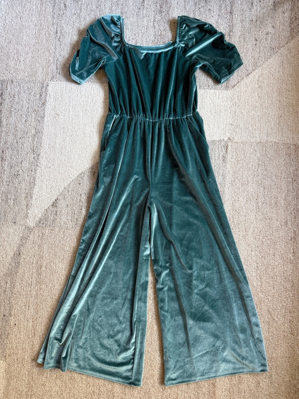 Nordstrom Girls' Emerald Green Velvet Jumpsuit XL (14/16)